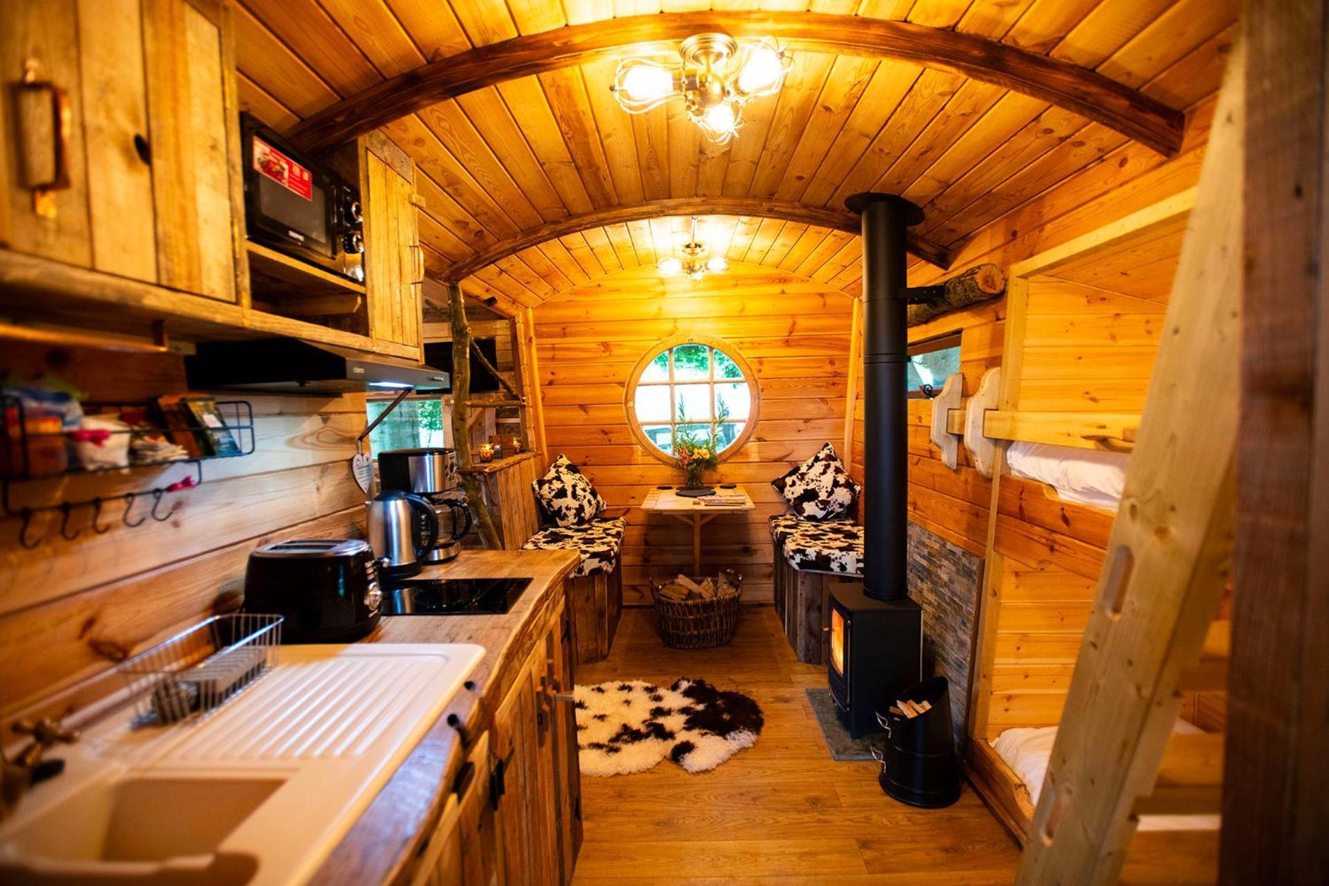Burtree Country House, Tipi'S, Treehouse & Lodge & House Rooms With Hot Tubs In A Private Garden Thirsk Εξωτερικό φωτογραφία