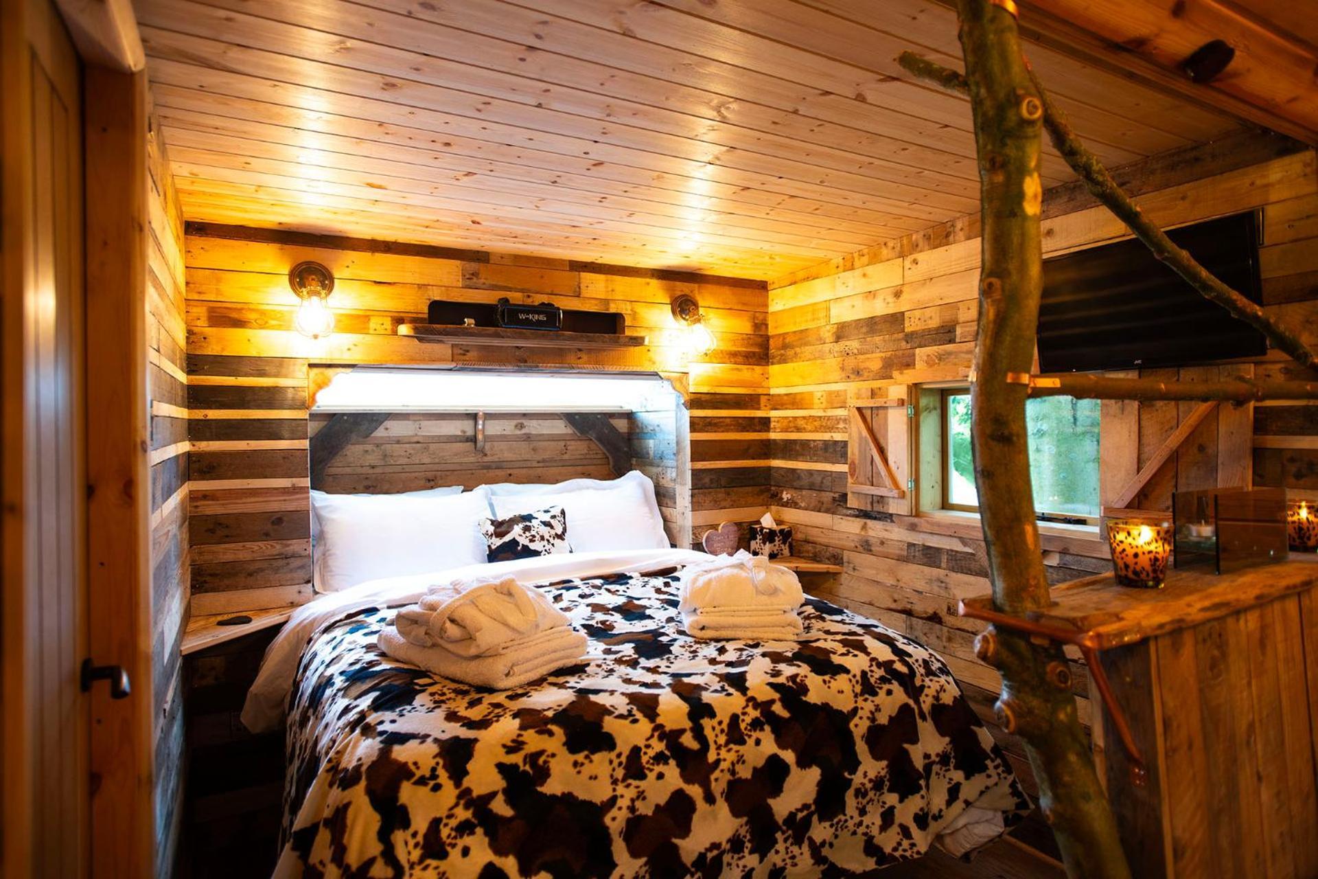 Burtree Country House, Tipi'S, Treehouse & Lodge & House Rooms With Hot Tubs In A Private Garden Thirsk Εξωτερικό φωτογραφία