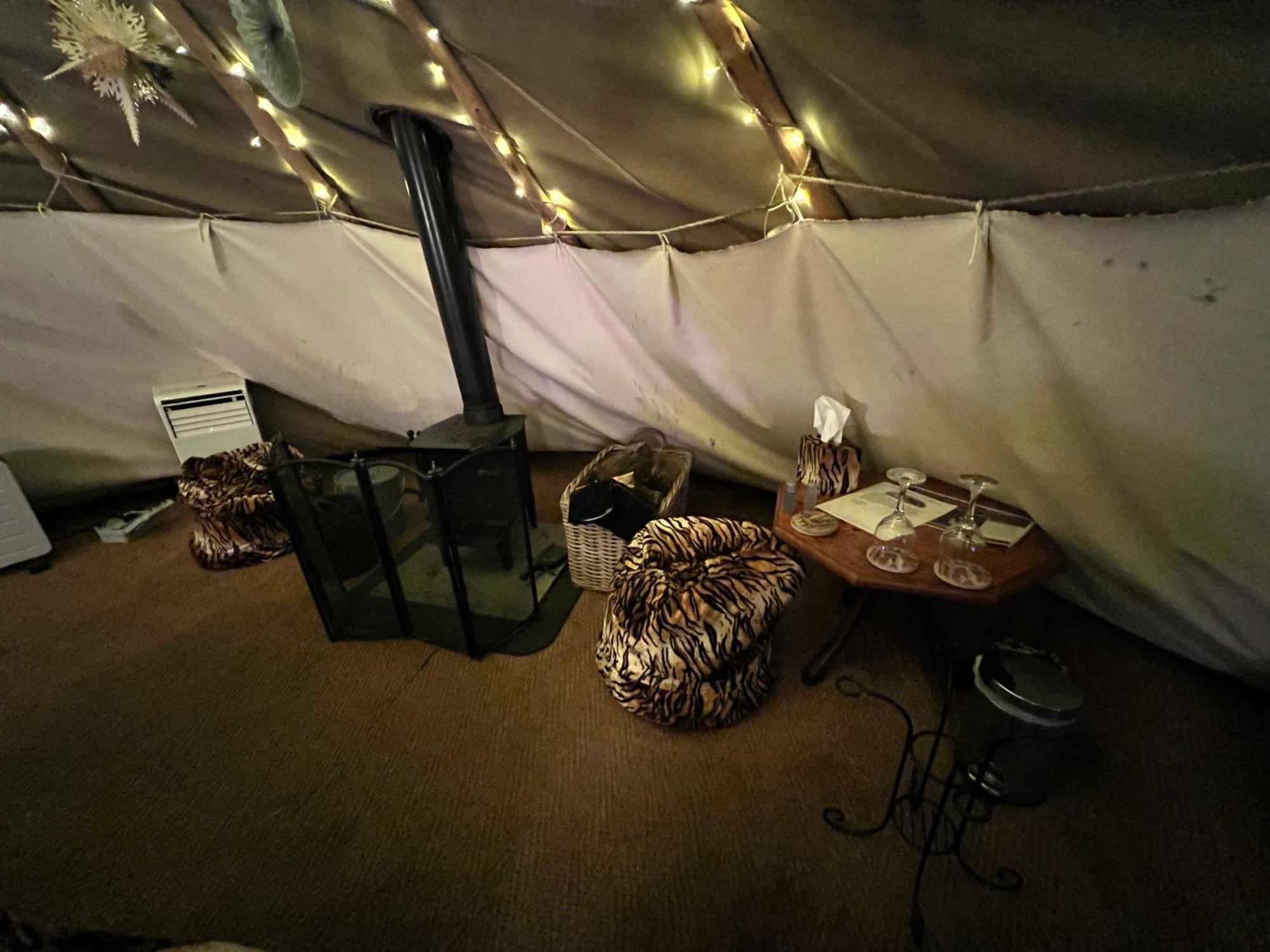 Burtree Country House, Tipi'S, Treehouse & Lodge & House Rooms With Hot Tubs In A Private Garden Thirsk Εξωτερικό φωτογραφία
